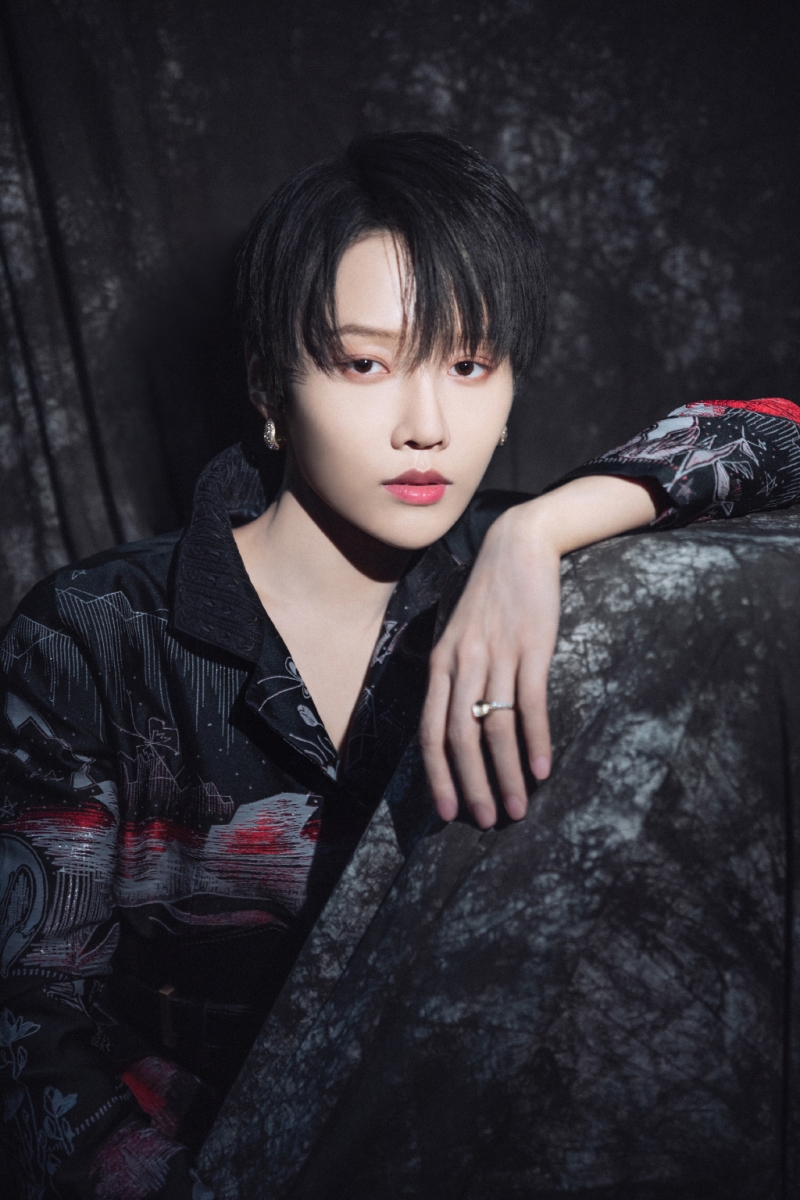 TOP 8 ：刘雨昕    1997年生的THE9刘雨昕去年参加《青春有你2》以大热门姿态夺下C位，和THE9其他八位成员正式成团出道后热度稳步在线！去年底和陈伟霆、欧阳娜娜、范丞丞澄人加盟《潮流合伙人2》真人秀，节目中她的表现也超级圈粉～