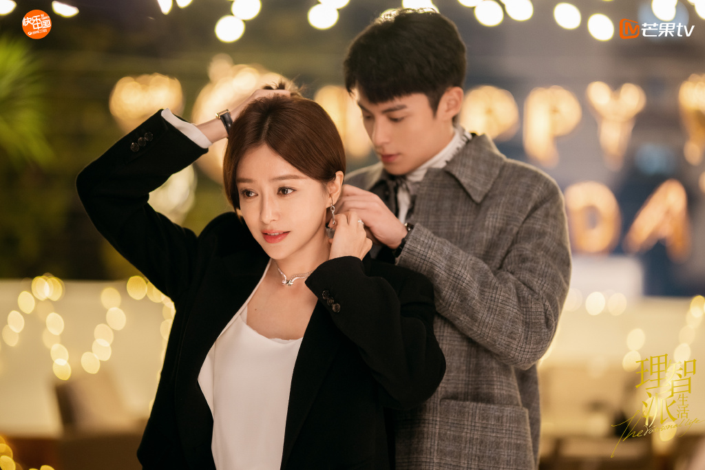 【理智派生活语录】17、我不喜欢别人来规划我的人生。 18、保证是廉价的，我需要的是证明。 19、男人情商低其实也是好事，证明他骗不了你啊！ 20、老公靠谱，那是爱情的结晶；老公不靠谱，那就是爱情的结石。