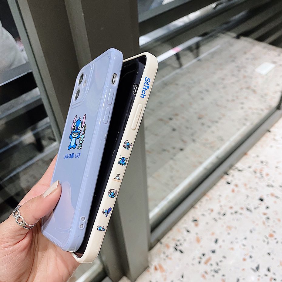 # 史迪奇手机壳 5 Creamy奶油色系的史迪奇手机壳，喜欢简约风格的你或许会喜欢！侧面还印有mini史迪奇图案细节感UP～