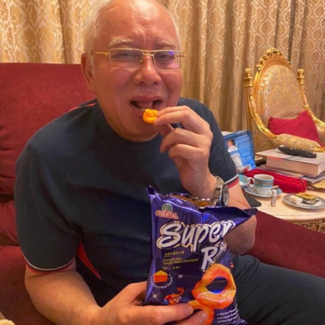 榜上呼声很高、有点令人意外的人选，还有「Bossku」前任首相纳吉（笑）网民评价「至少Bossku调侃政府的内容都很有梗，比那些只会拍没意义的Prank的网红好太多！?」 大家怎么看呢？