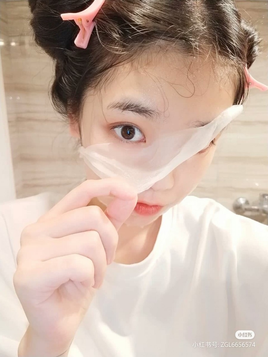 面膜是帮助快速达到密集保养、保湿补水效果的「美肌好帮手」~但一片用完即扔的面膜毕竟是消耗品,相信小资女们下单入手前不止注重滋养效果、适不适合自己的肤质,面膜的「价格」也是一大考量。