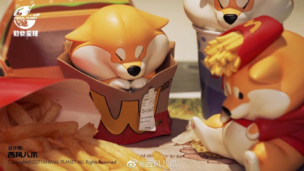 该系列一共推出的3只柴犬模型包括:Coke Gotch可乐阿柴枸杞、French Fried Gotch薯条阿柴枸杞、Take-out Food Gotch外卖阿柴枸杞,尺寸平均都在10cm左右,是放在手掌心刚刚好的大小~