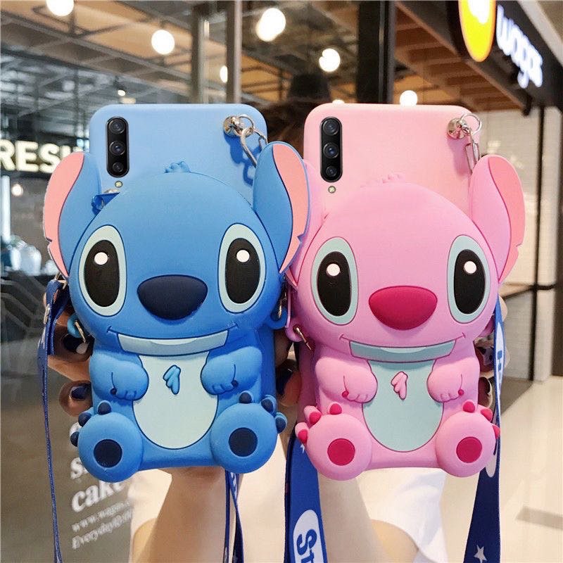 # 史迪奇手机壳 4 精致的立体史迪奇设计手机壳不仅仅只是手机壳，有附拉链设计还可以当小零钱袋使用，内容量相当充裕，放进零钱、信用卡、钥匙都不是问题；搭配附送的背带直接斜背出门当mini包包用，超方便！