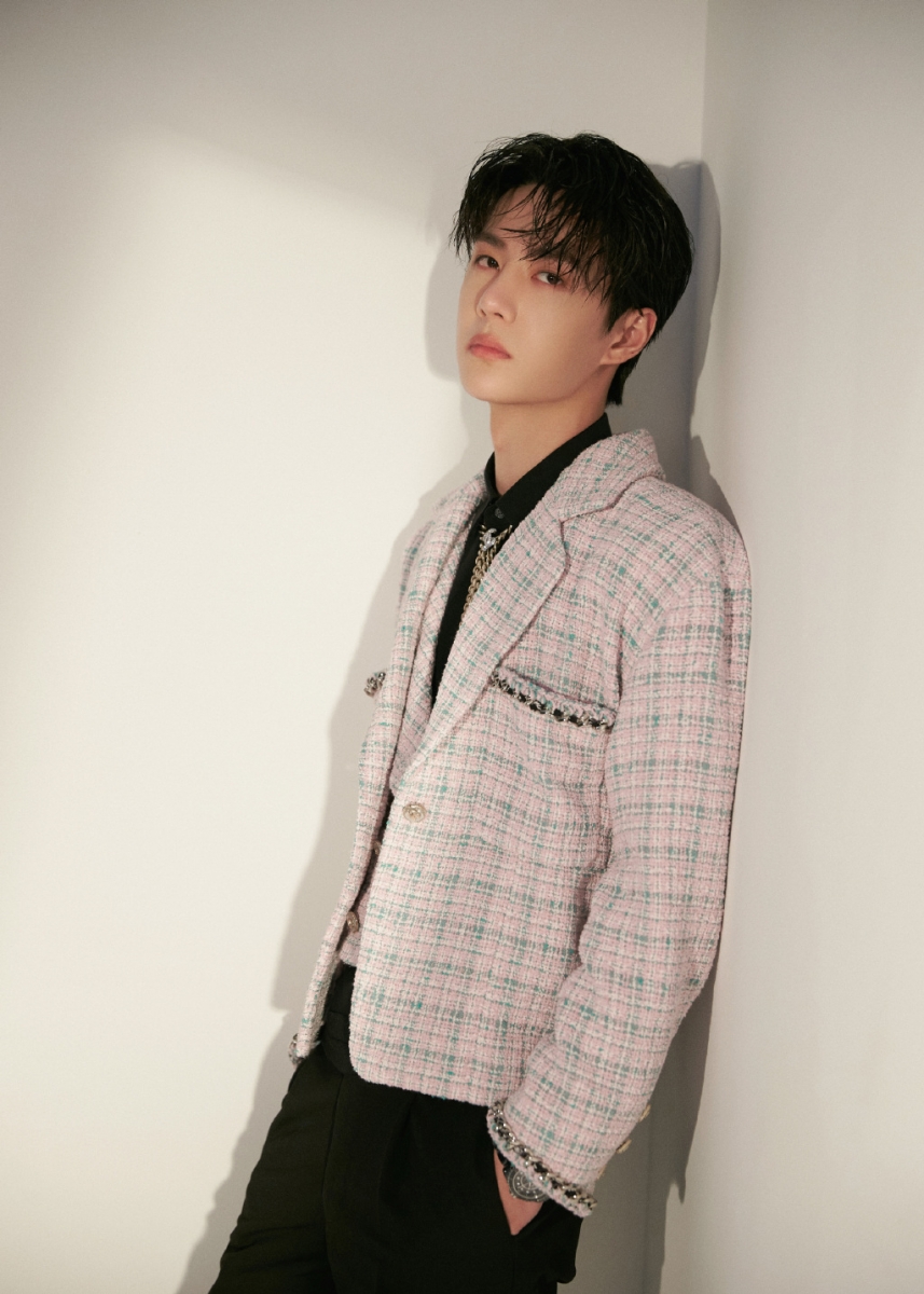 王一博王一博 8