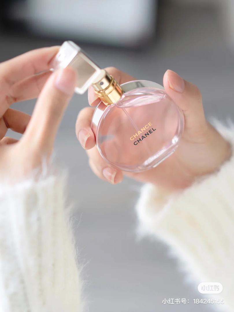 梦幻粉香水19