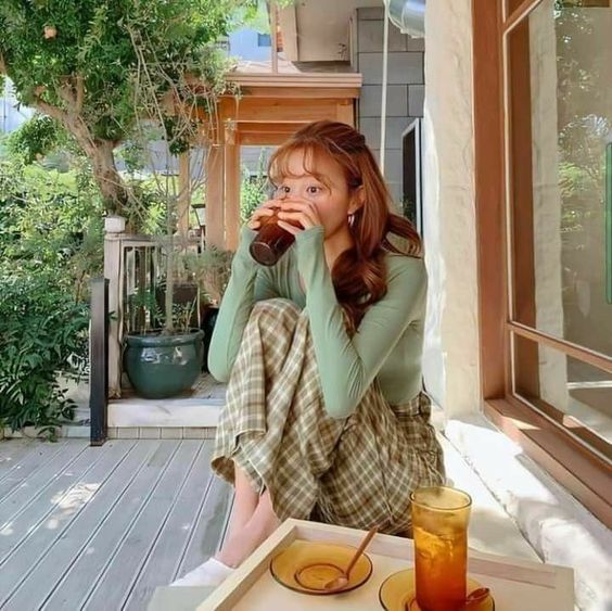 去年MCO全民疯传、制作原材料一度卖断货的Dalgona Coffee制作过程超费力～给和编一样怕麻烦但又想趁居家防疫期间DIY的女生们推荐6款「好喝到转圈圈」的Yakult养乐多神仙喝法，材料方便好买、制作步骤相当简单；在天气超闷热的时节里最适合用来消暑解渴啦！