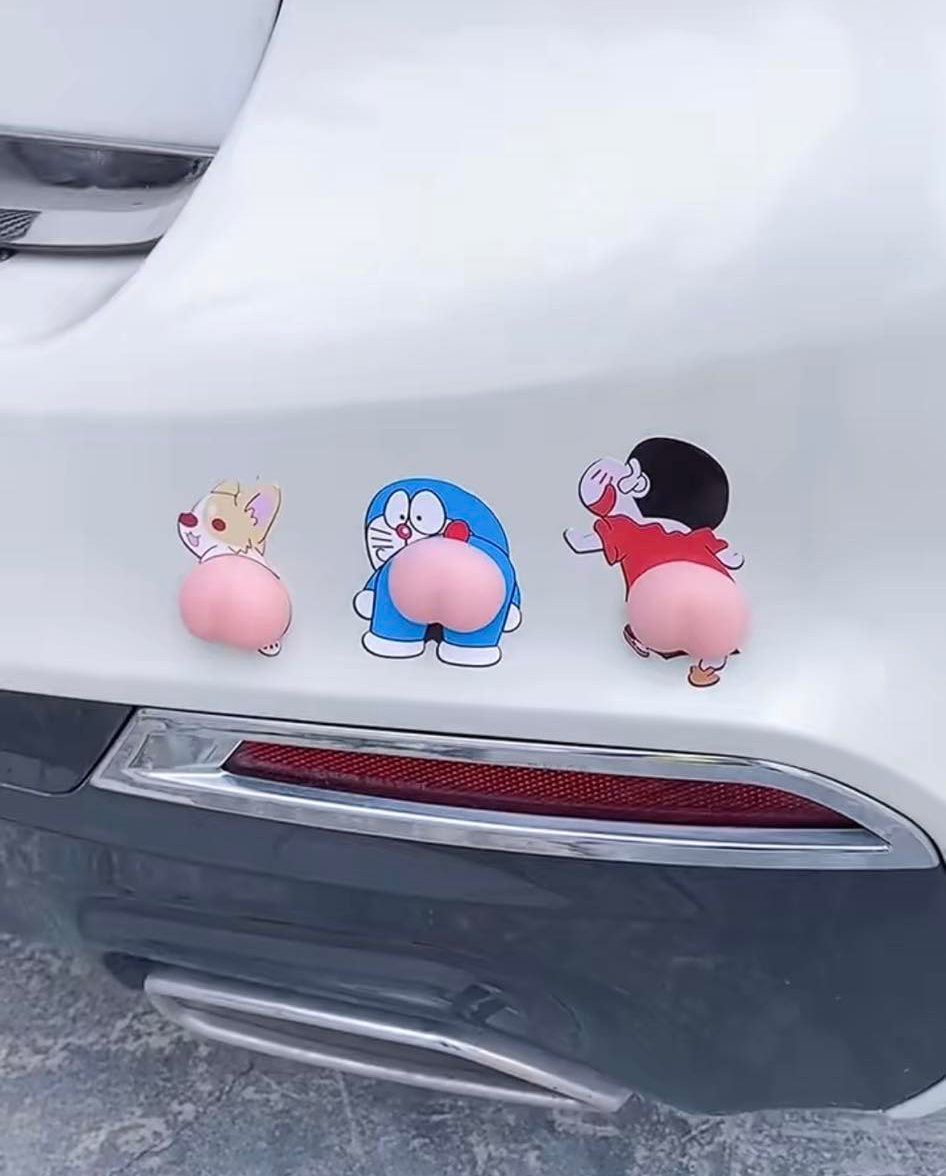 卡通屁屁防撞贴采用的是车用粘贴专用胶,平日车子在户外日晒雨淋也不打新掉落;粘贴牢固的同时也不用担心留痕或移除时伤车漆。