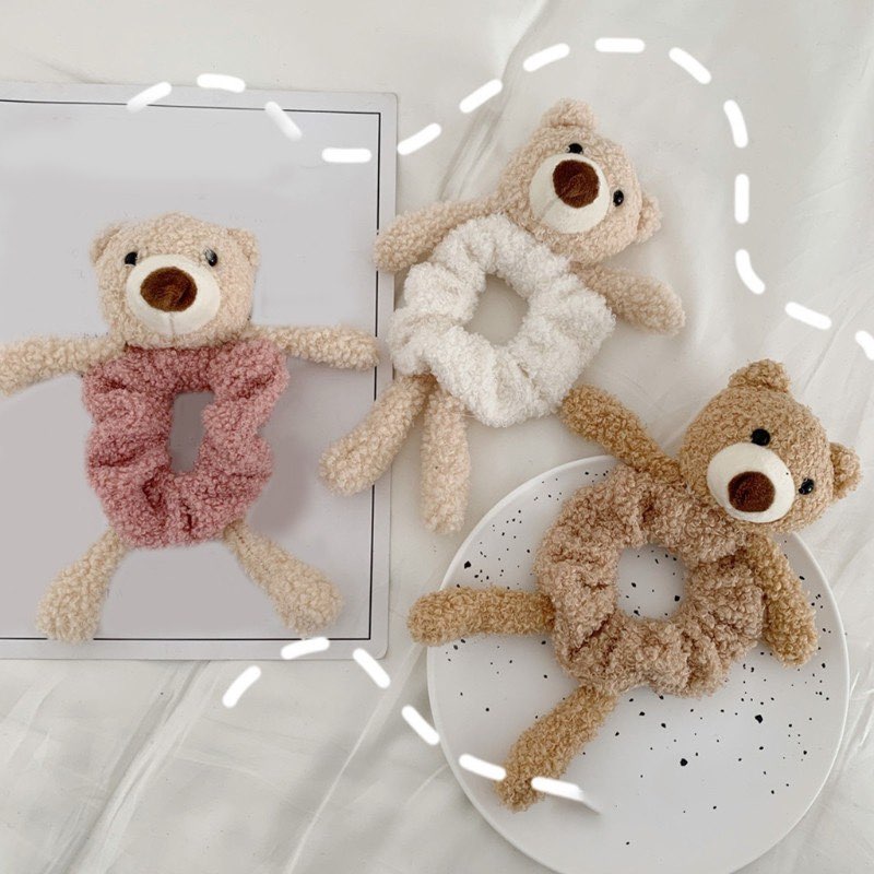 萌系小熊发圈 把一整只小熊拴在马尾上也太萌了吧!感觉戴出门会被许多小姐姐和系哦啊嗨投以羡慕的眼光啊(笑)