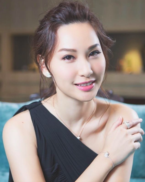 《少年四大名捕》的两位女主角徐子珊和李施嬅现如今都已不再和无线续约；今年42岁的徐子珊2016年修读珠宝设计专业并开办了高端珠宝品牌Kate Tsui，而后决心进修共度心理学硕士课程，2019年更直接宣布息影让粉丝大呼不舍～据悉还会赴欧洲公诉心理学博士专业。