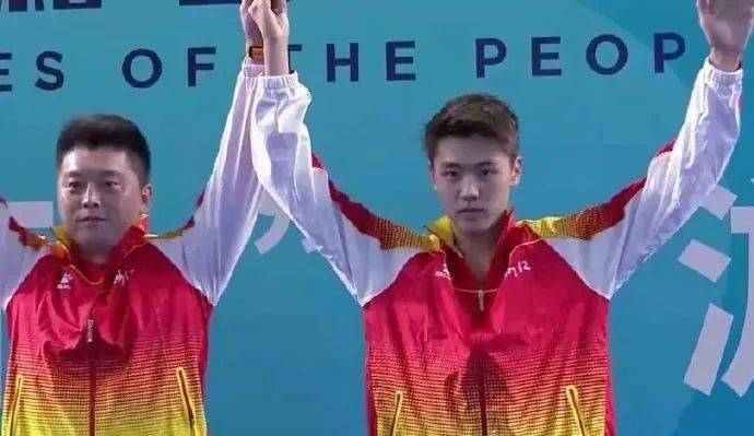 吴俊杰则是队内少年成名的代表,11岁时就曾在全国少儿游泳锦标赛中破全国11岁年龄组记录,主攻项目200米个人混合泳和4x50米自由泳接力,两项比赛都会获得了金牌。