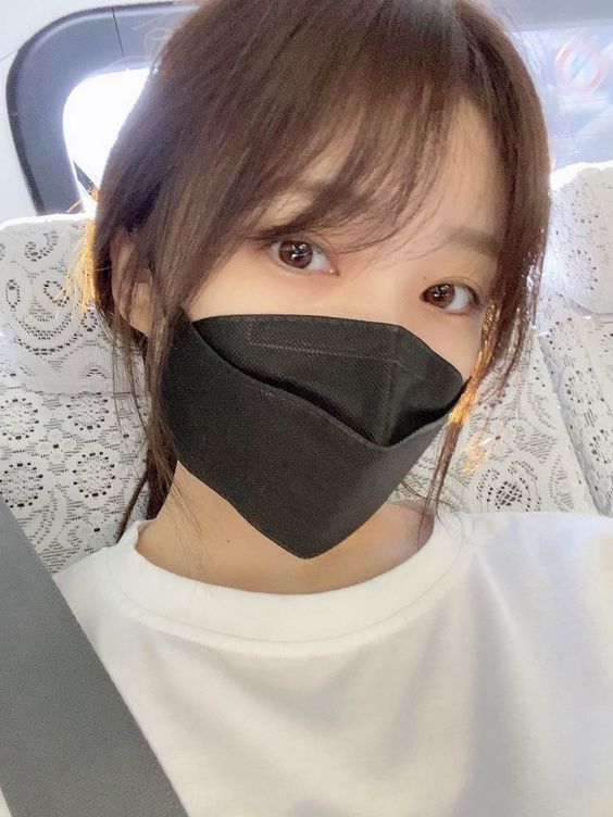 马来西亚冠病疫情不降反增,每日感染率日渐走高,加上Delta变种毒株的来袭,让整体状况更堪忧。阻隔病毒传播的最关键无可否认是接种疫苗,此外日常中佩戴口罩、勤消毒、维持人身距离及遵守标准作业程序等也非常重要。吉隆坡中央医院急诊室顾问-Dr. Alzamani早前就为民众整理了一系列最容易疏于防范导致病毒有机可乘的「防疫缺口」。