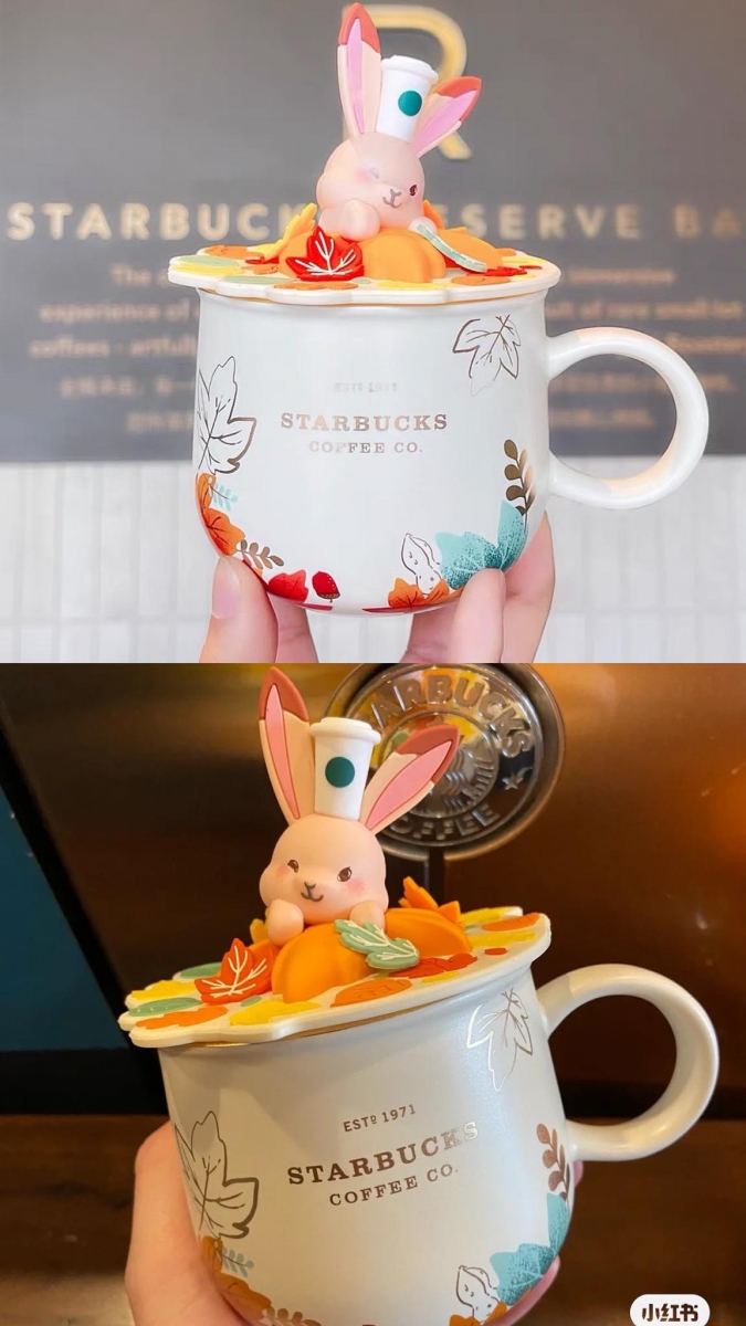 马克杯方面这次也是「萌」力十足!小刺猬、小狐狸、小兔子、变身兔兔天将的星巴克小熊、小松果等元素攀上杯子和杯盖,精美程度完全能媲美设计感满分的摆设品,到手后绝对舍不得用啊 ♥