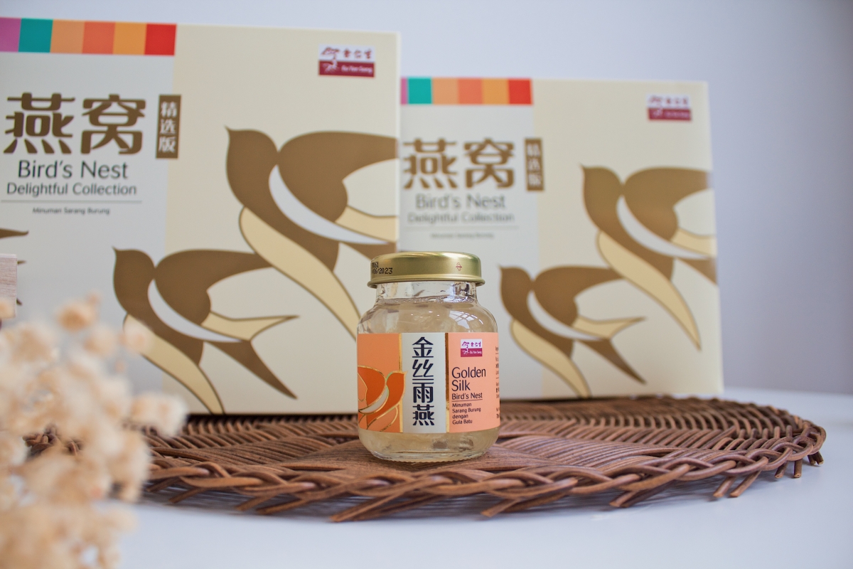 ✨ 金丝雨燕:精心特选了雨季筑城的金丝燕窝,燕条入口饱满顺滑,营养加倍、是养颜美容首选!