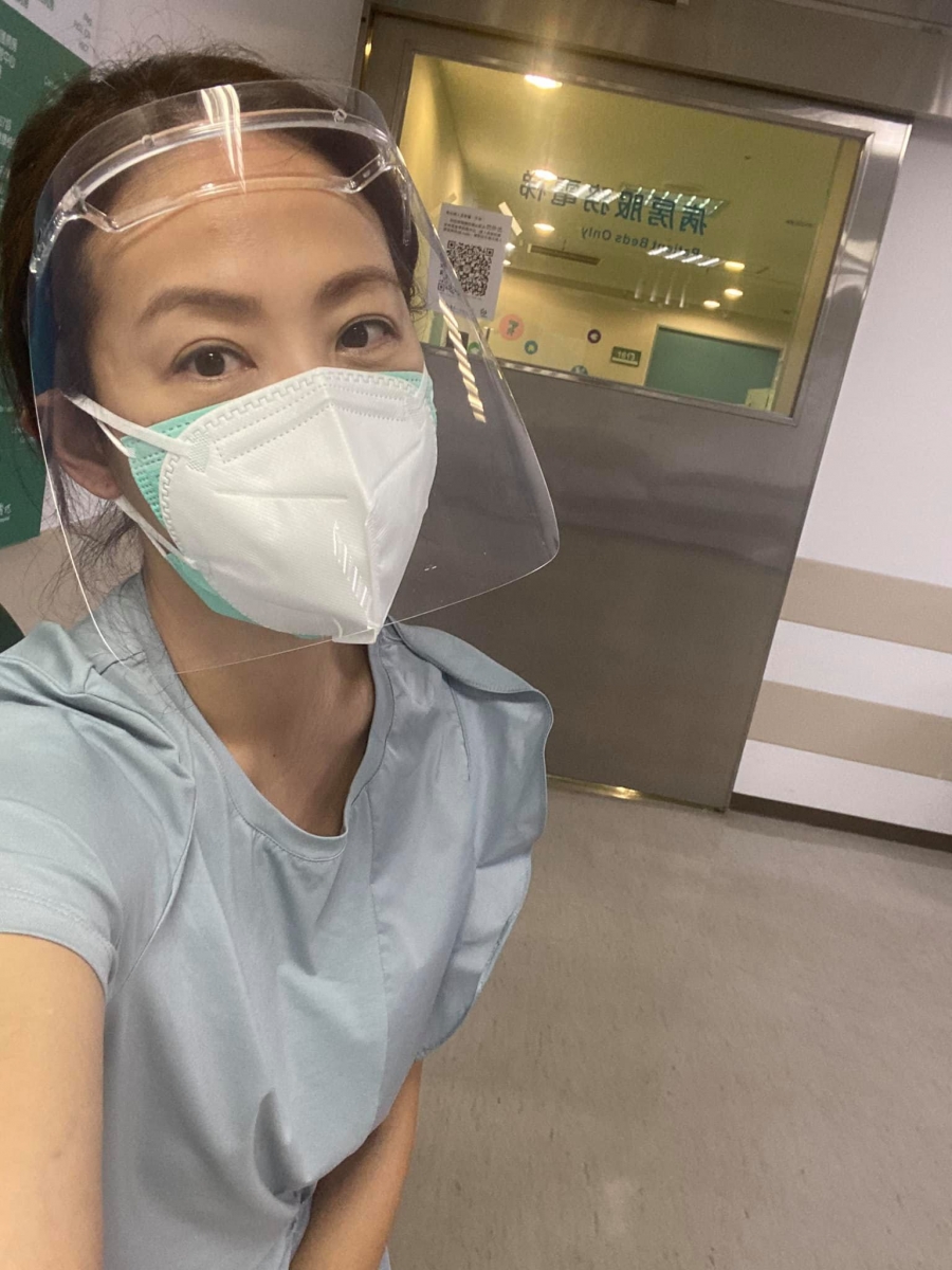 贾永婕在今年6月份台湾疫情告急时积极推动捐便当送医护活动,此外也帮助集结了各界资源成功募资上亿元为台湾各地医院购置了300多台「氧气治疗救命神器」HDNC高流量鼻导管,热心公益的举动获赞是民间抗疫模范。