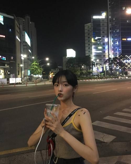 建议痘痘肌食用的“养肤”食品，「这4种」营养记得多摄取，改善肌肤爆痘问题。