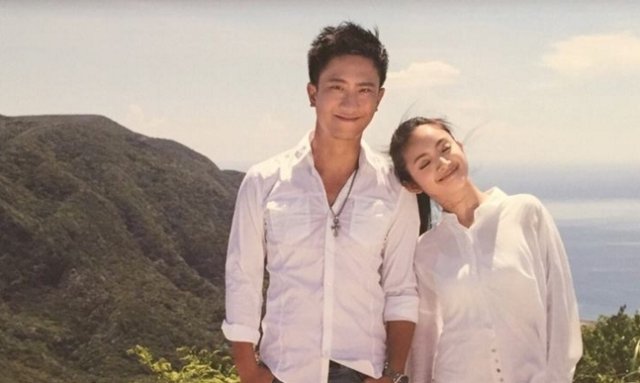 此外小俩口也大方公开了宝宝性别，是一名小公主唷 ❤️ 不少网友纷纷留言祝福晨神：「小朋友真的得来不易啊！祝福林依晨的小公主母女均安、小孩健康长大！」、「宝宝绝对和妈咪一样是个小美人～太为女神高兴了，备孕历程3年多...真的辛苦了，妈咪超伟大！」