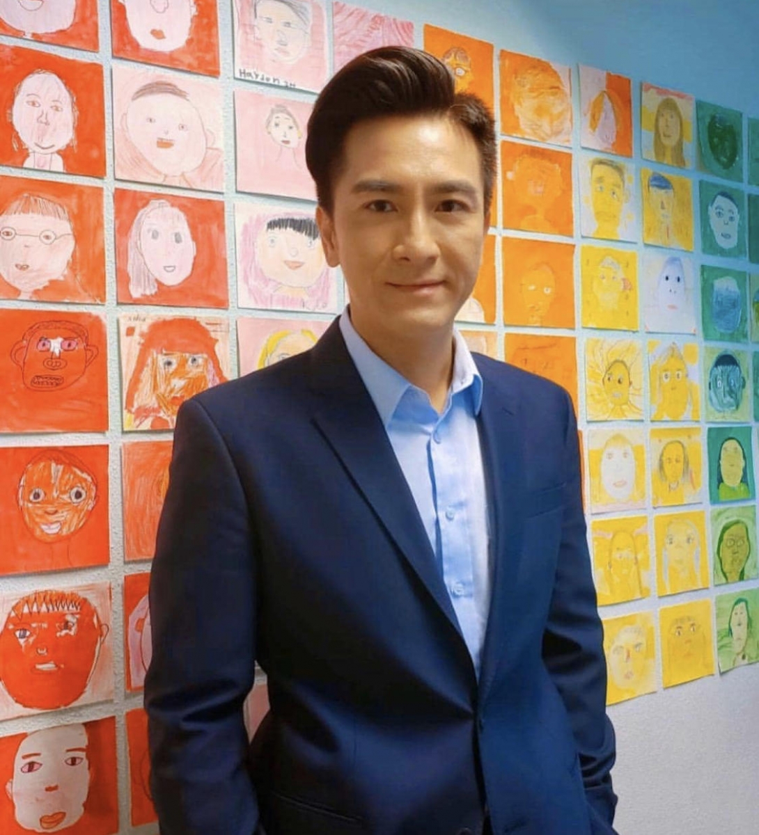 TOP 6 : 马国明 100名TVB台前幕后工作人员投票结果中,马国明以9票得票数排名第6,但能在这么多艺员中已经脱颖而出、好好先生态度已是毋庸置疑啦~