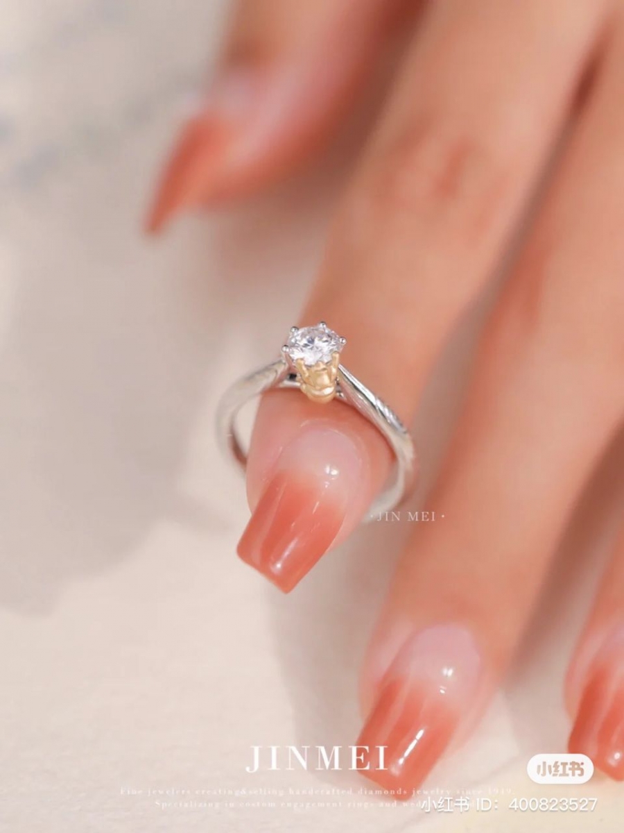 小熊维尼巨萌趴姿势