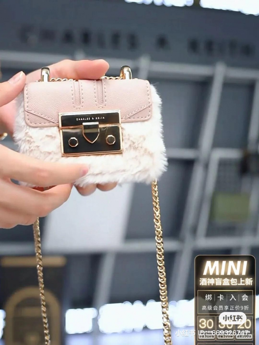 小 CK 迷你酒神包盲盒 8