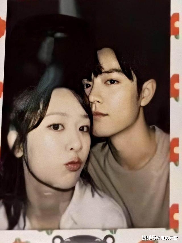 同场加映：《余生请多指教》无预警宣布延期播出！网猜测「3大于那音」 一众陆剧迷从2019年开始期待至今的《余生请多指教》，本来好不容易等来定档9月8日开播的好消息，殊不知就在开播前几日再、再、再度宣布更改档期，目前官方Po文指「具体播出时间需要另行通知」。