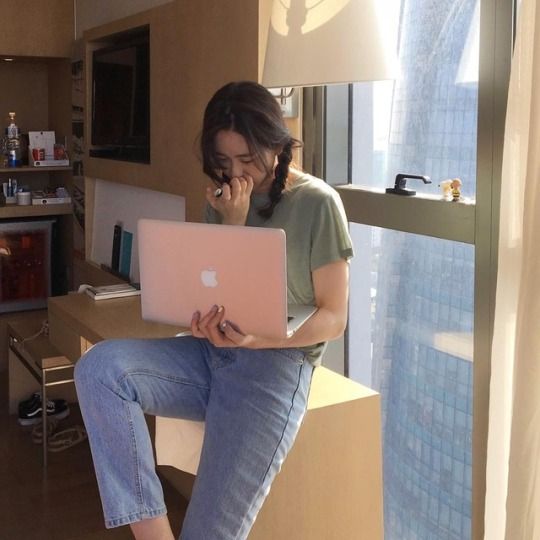 a233c81bab4ba64662ee56155929df04