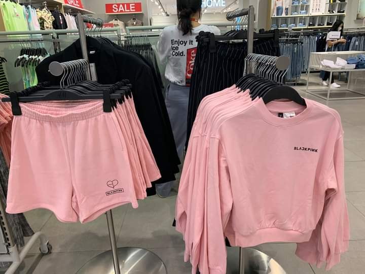 blackpink x h&M 60