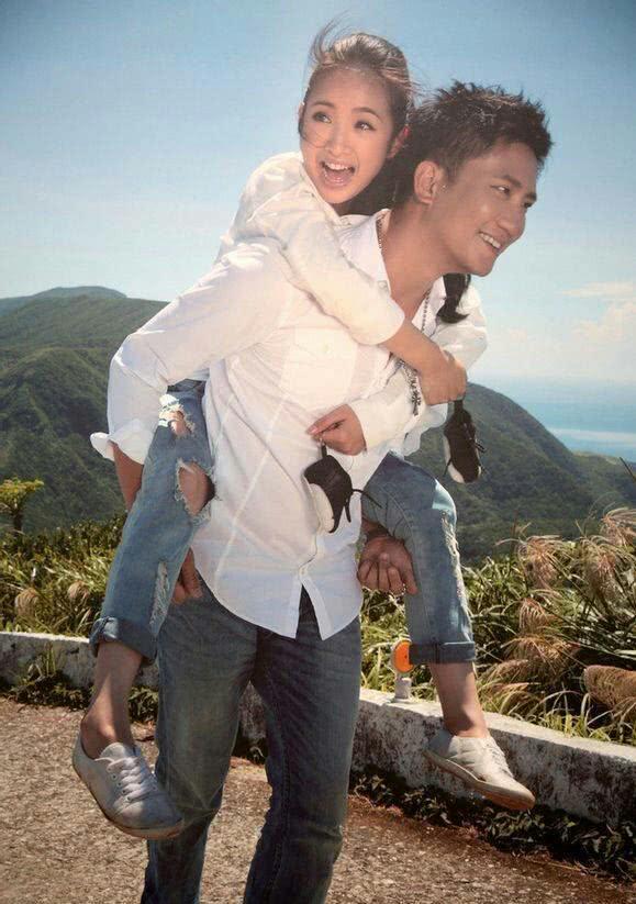 台湾「零负评女神」林依晨婚后6年多一直未能成功怀上宝宝，稍早前台媒传来喜大普奔的好消息，「晨神」林依晨如愿怀孕准备升呢当新手妈咪、将在10月份诞下宝宝，迎来和圈外丈夫Charles林于超的第一胎！