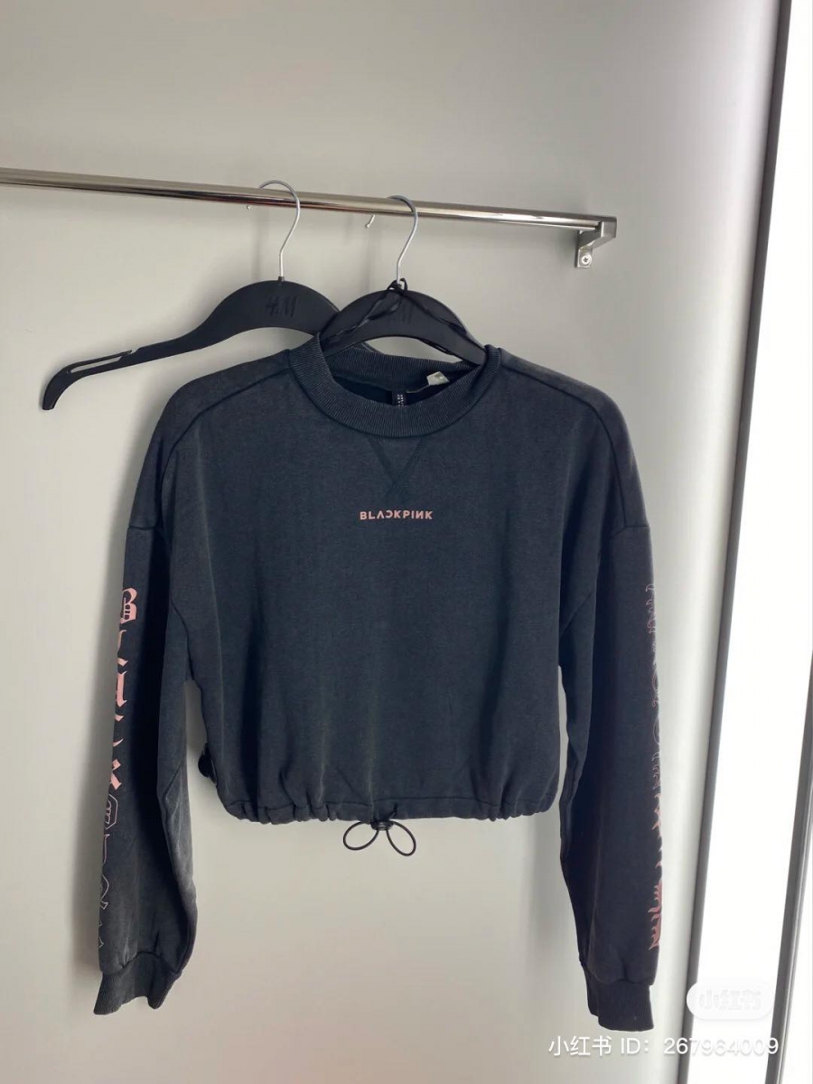 BLACKPINK H&M 12