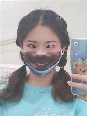 还有用户返评表示「自从上次被尾随后,每次下班我都带上,果然安全多了」,推荐所有工作需要加班或夜归的女生戴上,保管比防狼喷雾更有效!