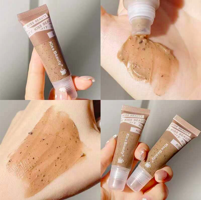 味道是很香浓的咖啡味,涂抹上唇就一直揉搓掉角质