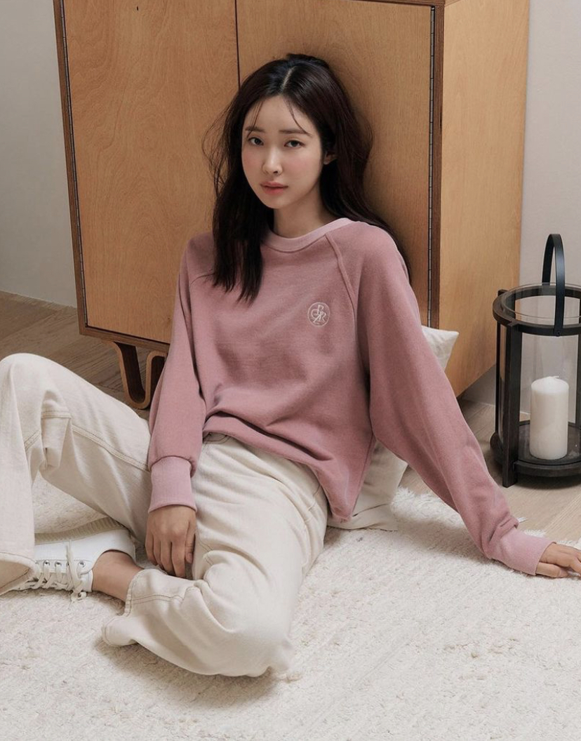 在韩国超火的平价服装品牌,款式都特别有少女感还有炫雅风同款