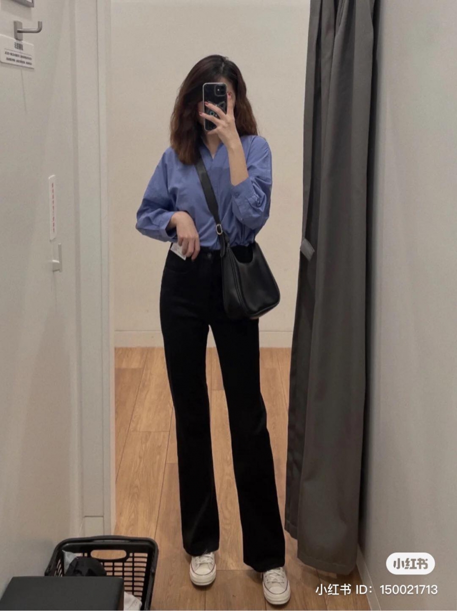 # 8:AUTUMN WOMEN HIGH WAIST FLARED JEANS | 货号 445572