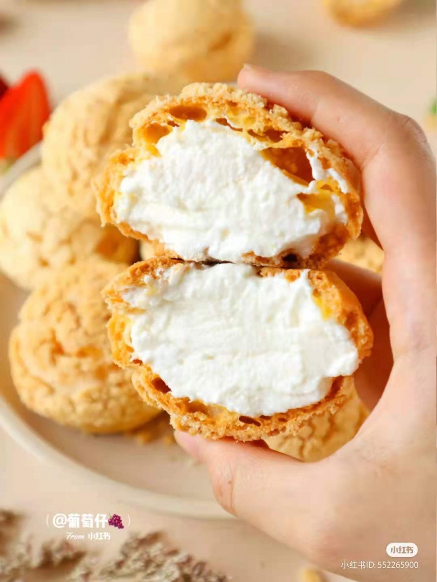 零失败「酥皮奶油泡芙」食谱教程,外皮超酥脆咬一口里面的奶油瞬间爆浆