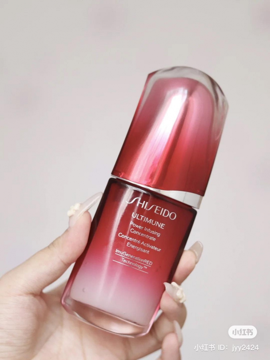 SHISEIDO Ultimune Power Infusing Concentrate Serum 红腰子精华主打使用后可以提高肌肤自身的免疫能力;其中的朗格汉斯细胞可强大抵御外界环境对肌肤的侵害,NK细胞则主打深层修护老化细胞。
