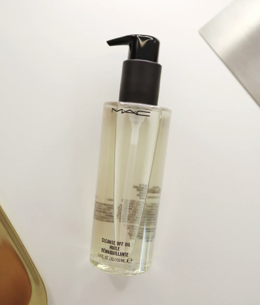 属于非常清爽水润的质地,卸完妆不会有油膜感