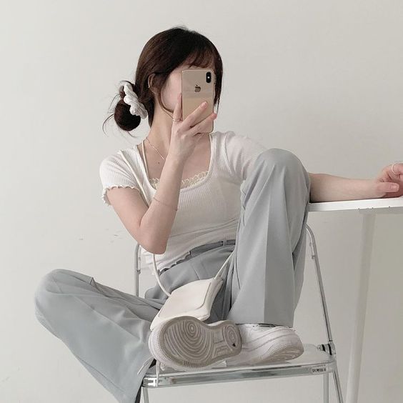 每个人都有自己最好和最糟糕的一面,经常比较难免会产生焦虑感