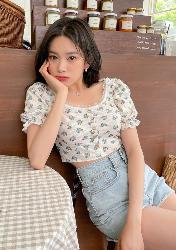 选择【岛屿R】:实用型 | 你喜欢动手制造,相比坐在办公室里,你更倾向于喜爱和户外及体力劳动相关工作,由此可见固定在办公室里朝九晚五的工作并不适合你。适合你的职业包括工程师、运动员、和机械相关的工作、医疗技师、程序员等等。