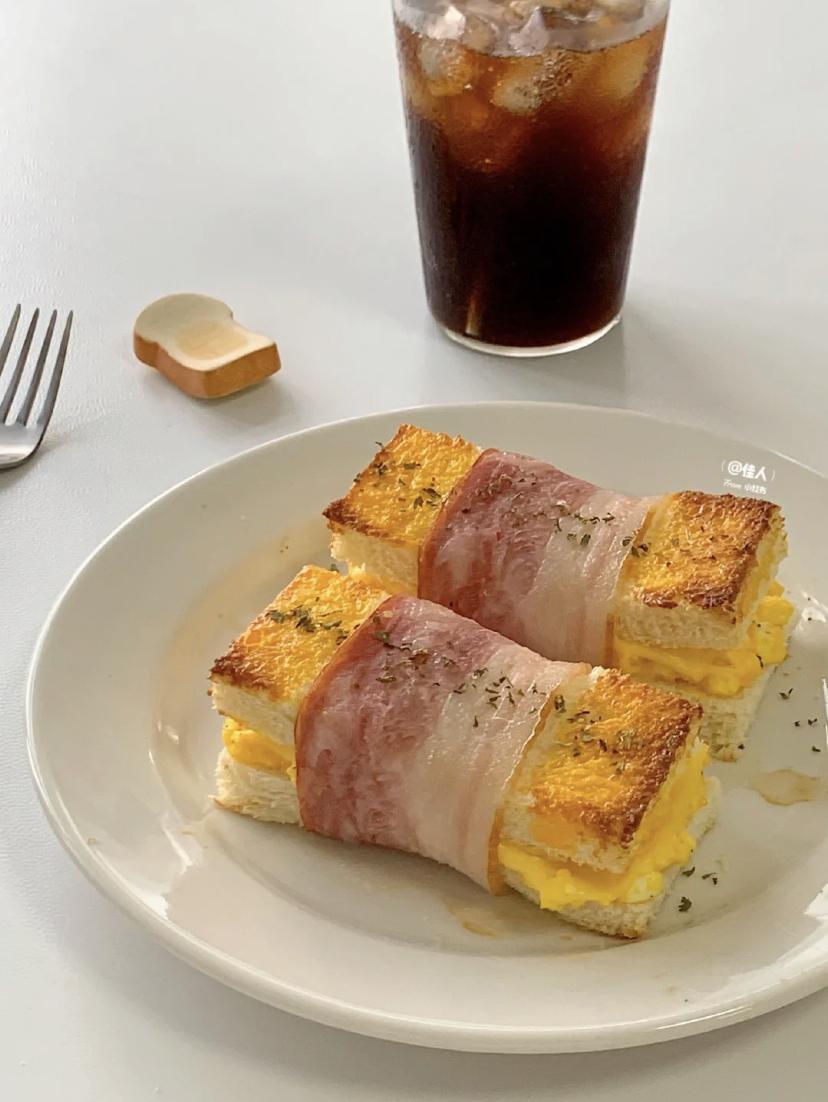 芝士培根吐司卷