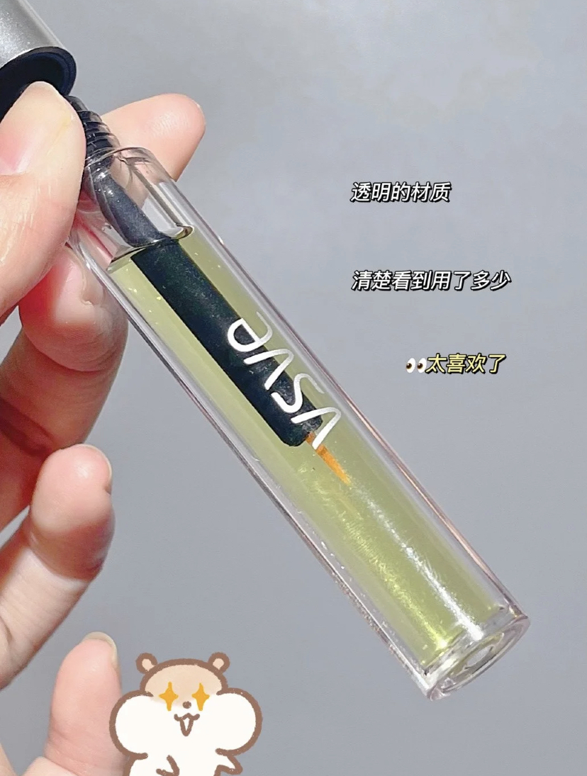 水润的淡黄色精华涂抹在上写睫毛根处,就可以加快睫毛生长和延长睫毛生长周期