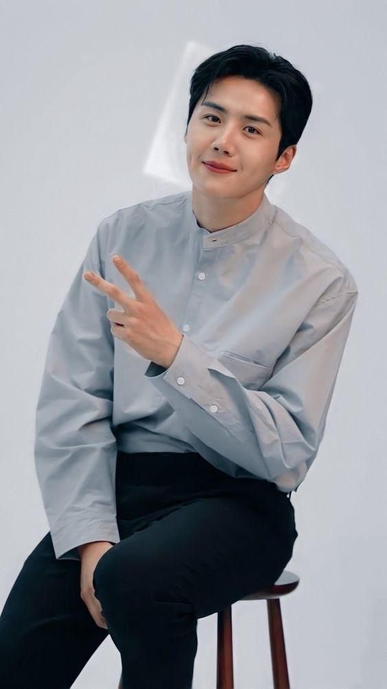 自称金宣虎友人的匿名人士再发文透露,自己在10月25日会揭露更多劲爆内幕,目前已经把详细资料交给了媒体记者,也核对了内容阐述的事实真相。