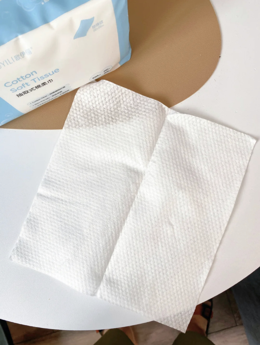 拥有加厚的双面有着平纹和珍珠纹，两面都有不同功效