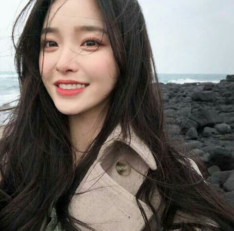 短短3分钟以内就能回答完的简单10道题，轻松测出你是否有「外向孤独患者」症状。你是个纯粹的内向者、外向孤独患者呢？