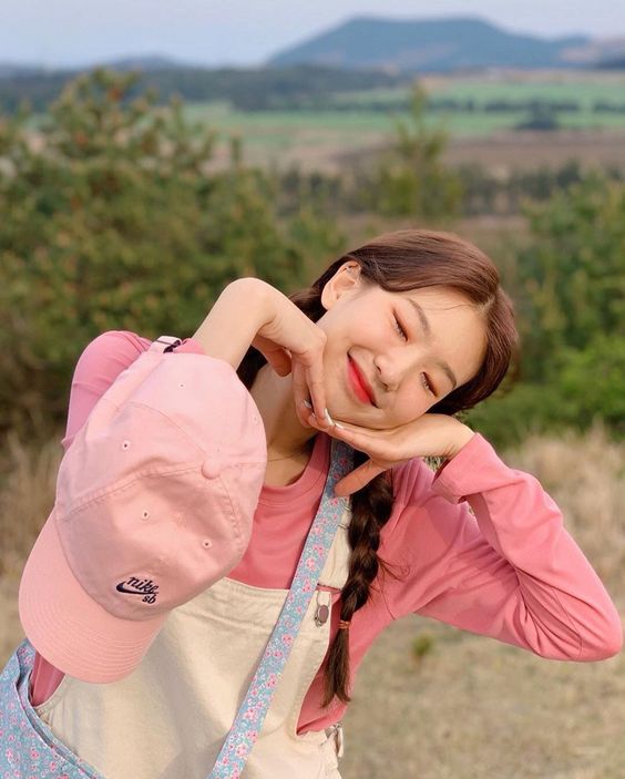 或许分析结果揭晓后,你会发现和自己当初选修的科系/学术领域有差异,但千万别觉得「选错科、很后悔」。选修科系 vs 未来职业取向,并不一定要完全相符才叫成功。成功的最基础关键,在于你相信自己有成功的能力; 对于自己选择的方向与人生,去热爱、去相信并且全力以赴。