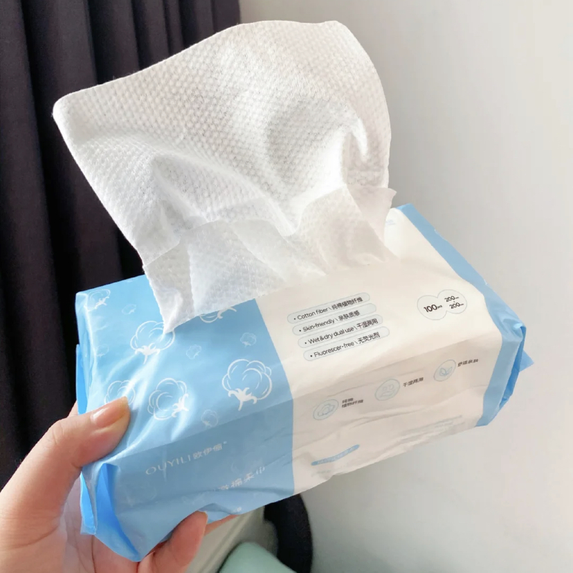 人气博主李佳琪大推的一款欧伊俪洗脸巾