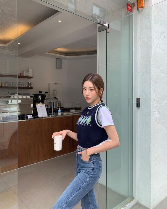 别人对你的印象是一个以对自己利益为优先的人,你的虚荣心比一般人来得多