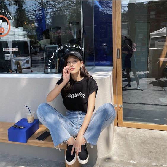 别人认为你是一个固执又慎重的人,在任何事情中你都会格外小心,不会做出冲动决定