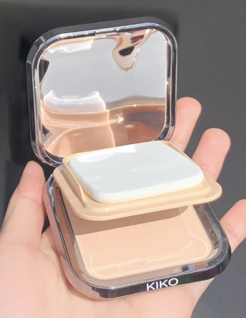 出门必备的补妆神器!上脸一秒控油隐藏毛孔!