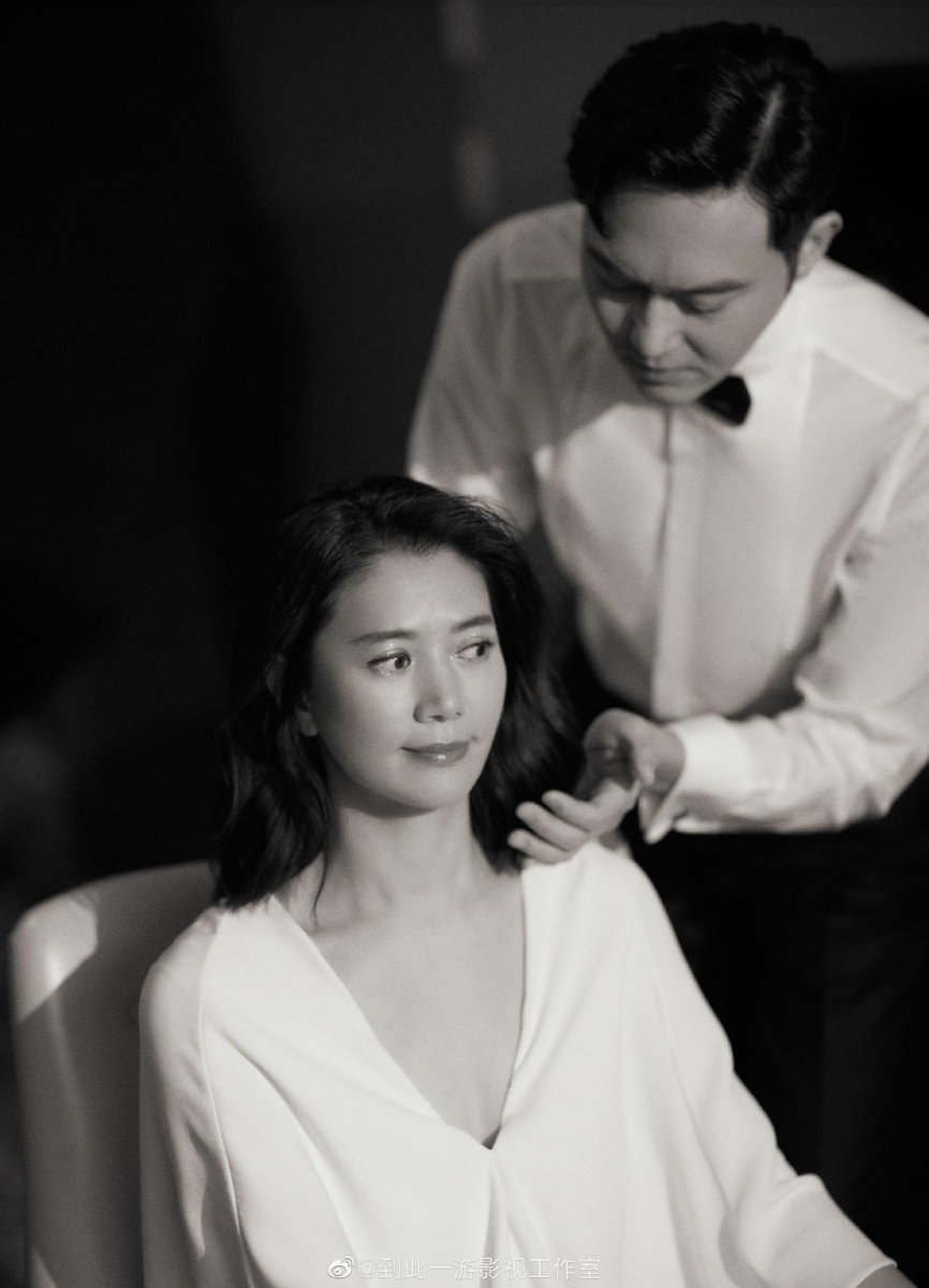 「仙靓夫妇」张智霖袁咏仪15日难得公开合体出席高级珠宝品牌活动,接受媒体访问时夫妻二人一如既往「互相拆台」毫不留情,引得现场笑声连连。