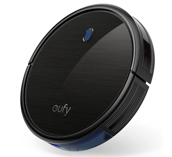 好用扫地机器人推荐 3 ：Eufy RoboVac 15C Max | 如果你购物预算有限，正在物色一款平价实惠且基础清洁力好的扫地机器人，这款会是不错的选择；整体机身高度纤薄，能轻松「跻身」进入空隙和角落里进行清扫工作。不过整体设计属于传统款，没有具备高端的「自动集尘」功能。