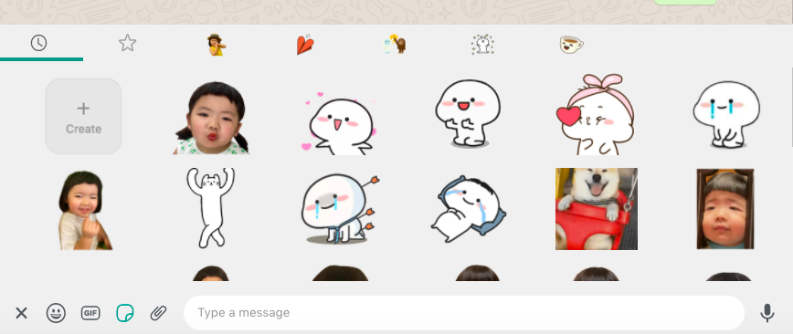 打开WhatsApp Web网页版，选择【+ Create】载入要制作成表情包stickers的照片。